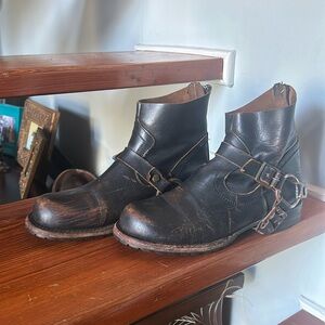 Fabulous black leather boots